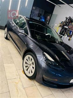 تسلا موديل 3